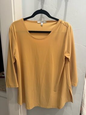 Sympli Women's Mustard Scoop Neck 3/4 Sleeve Top - Lightweight